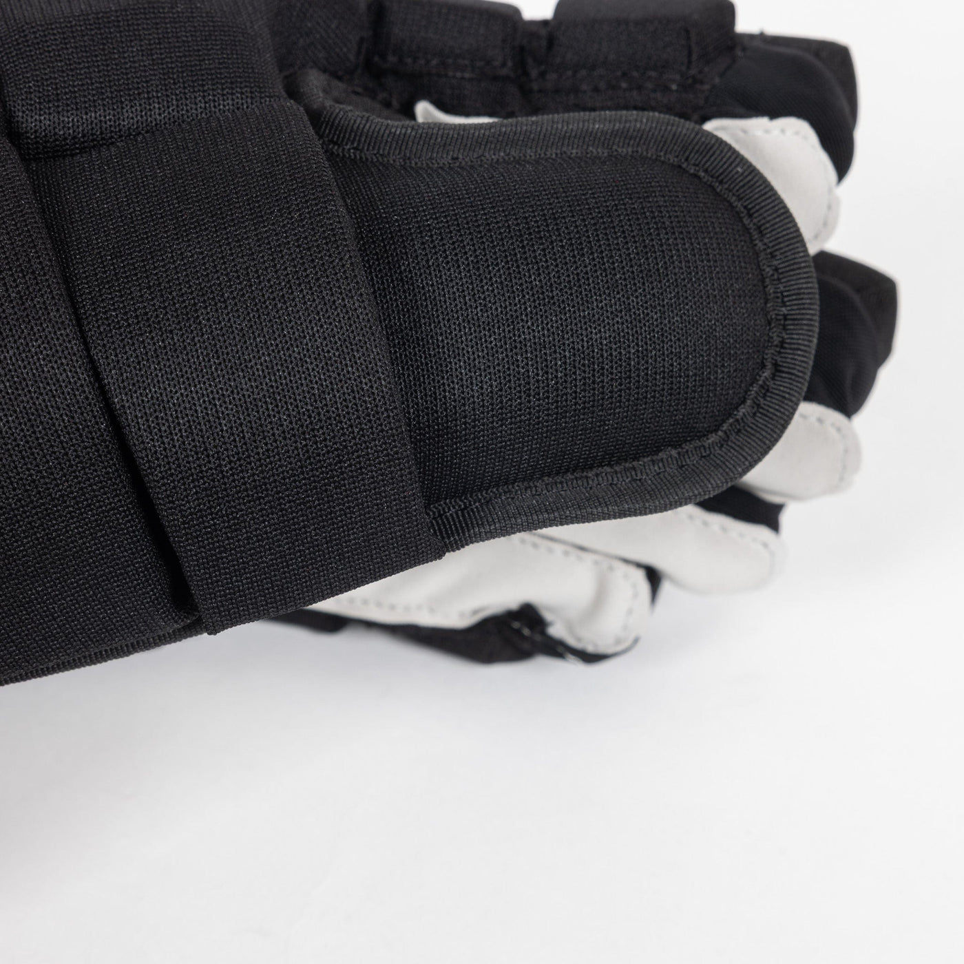 TRUE Catalyst ARC Senior Hockey Gloves - TheHockeyShop.com