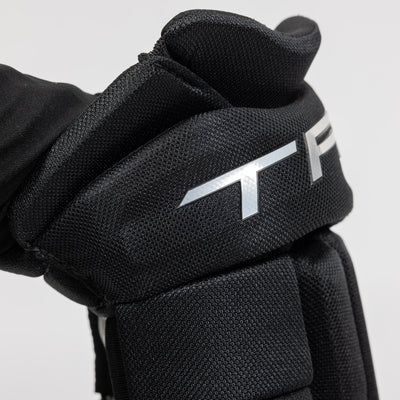 TRUE Catalyst Lite Junior Hockey Glove - The Hockey Shop Source For Sports