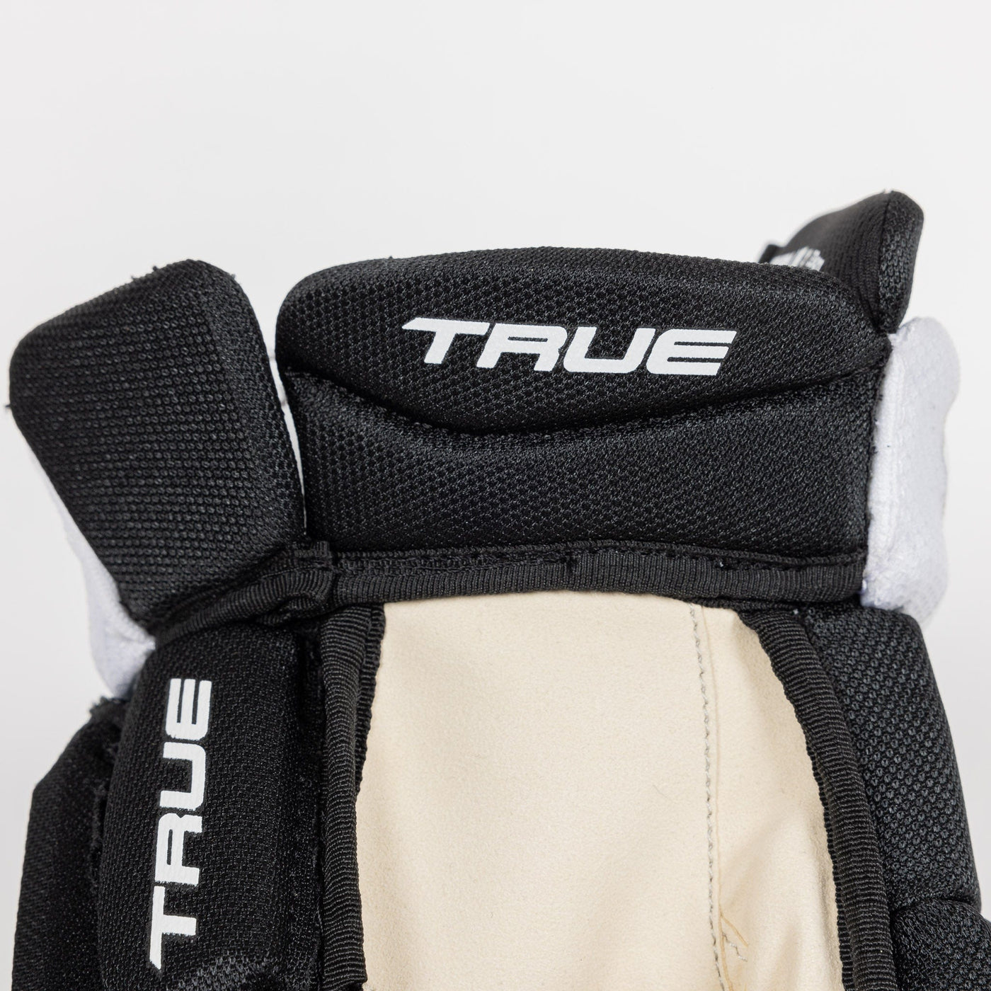 True Catalyst Pro Senior Hockey Glove - The Hockey Shop Source For Sports