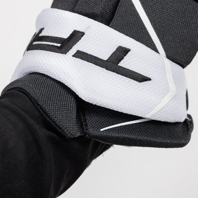 True Catalyst Pro Senior Hockey Glove - The Hockey Shop Source For Sports