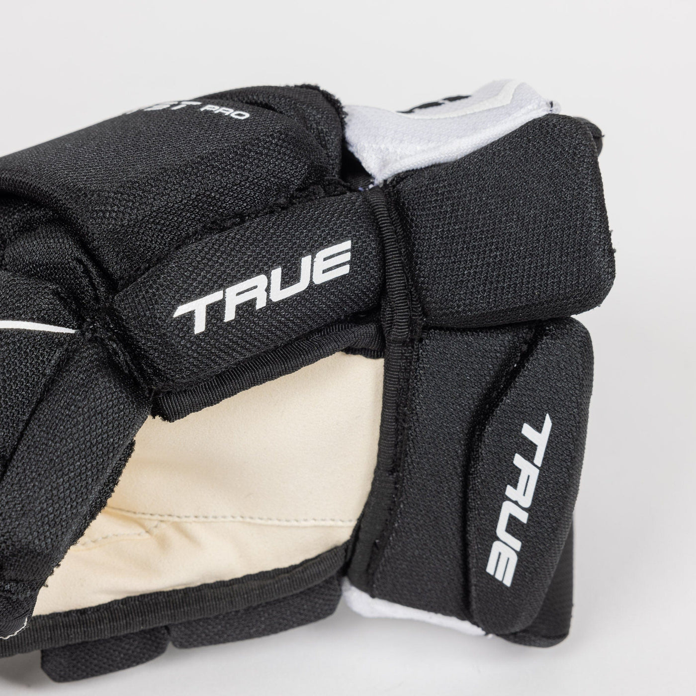 True Catalyst Pro Senior Hockey Glove - The Hockey Shop Source For Sports
