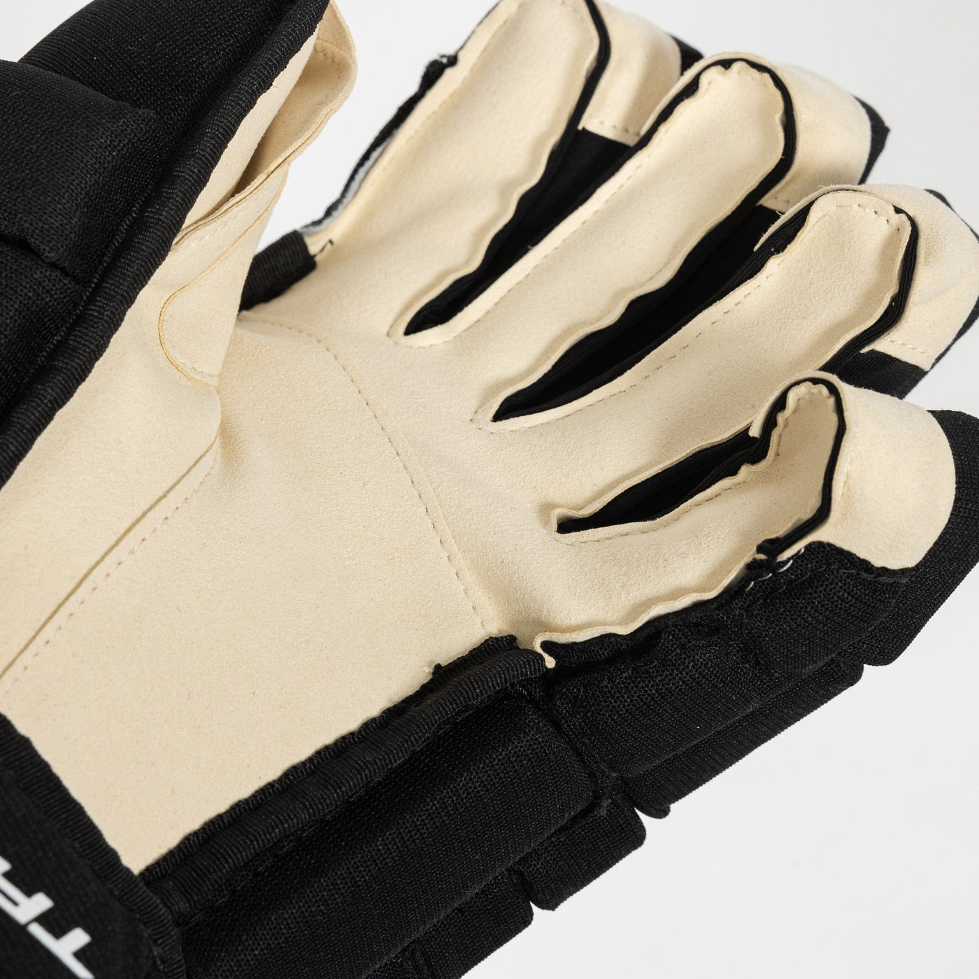 TRUE Classic Fit Pro 4-Roll Senior Hockey Glove - TheHockeyShop.com