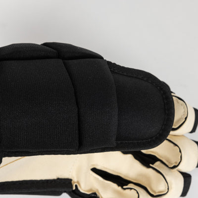 TRUE Classic Fit Pro 4-Roll Senior Hockey Glove - TheHockeyShop.com