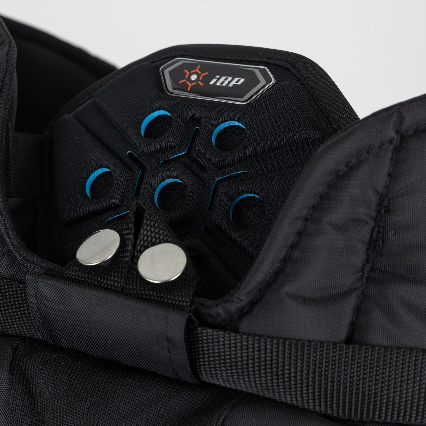 True Catalyst 7X5 Intermediate Goalie Pants - TheHockeyShop.com