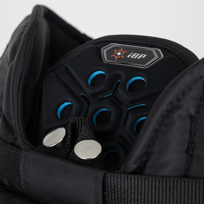 True Catalyst 7X5 Junior Goalie Pants - TheHockeyShop.com