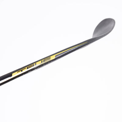 TRUE Catalyst Lite Senior Hockey Stick - The Hockey Shop Source For Sports