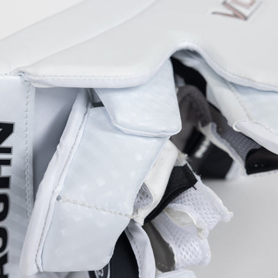 Vaughn Velocity V10 Junior Goalie Blocker - The Hockey Shop Source For Sports