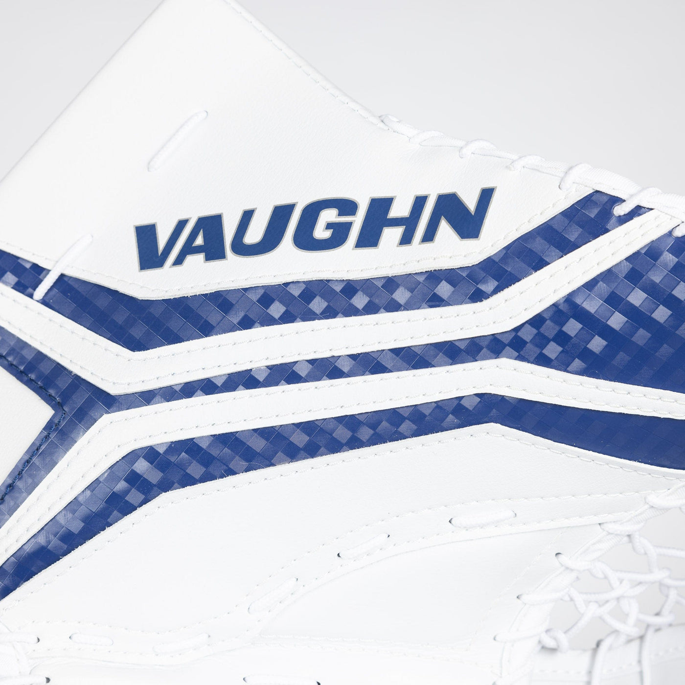 Vaughn Velocity V10 Intermediate Goalie Catcher - The Hockey Shop Source For Sports