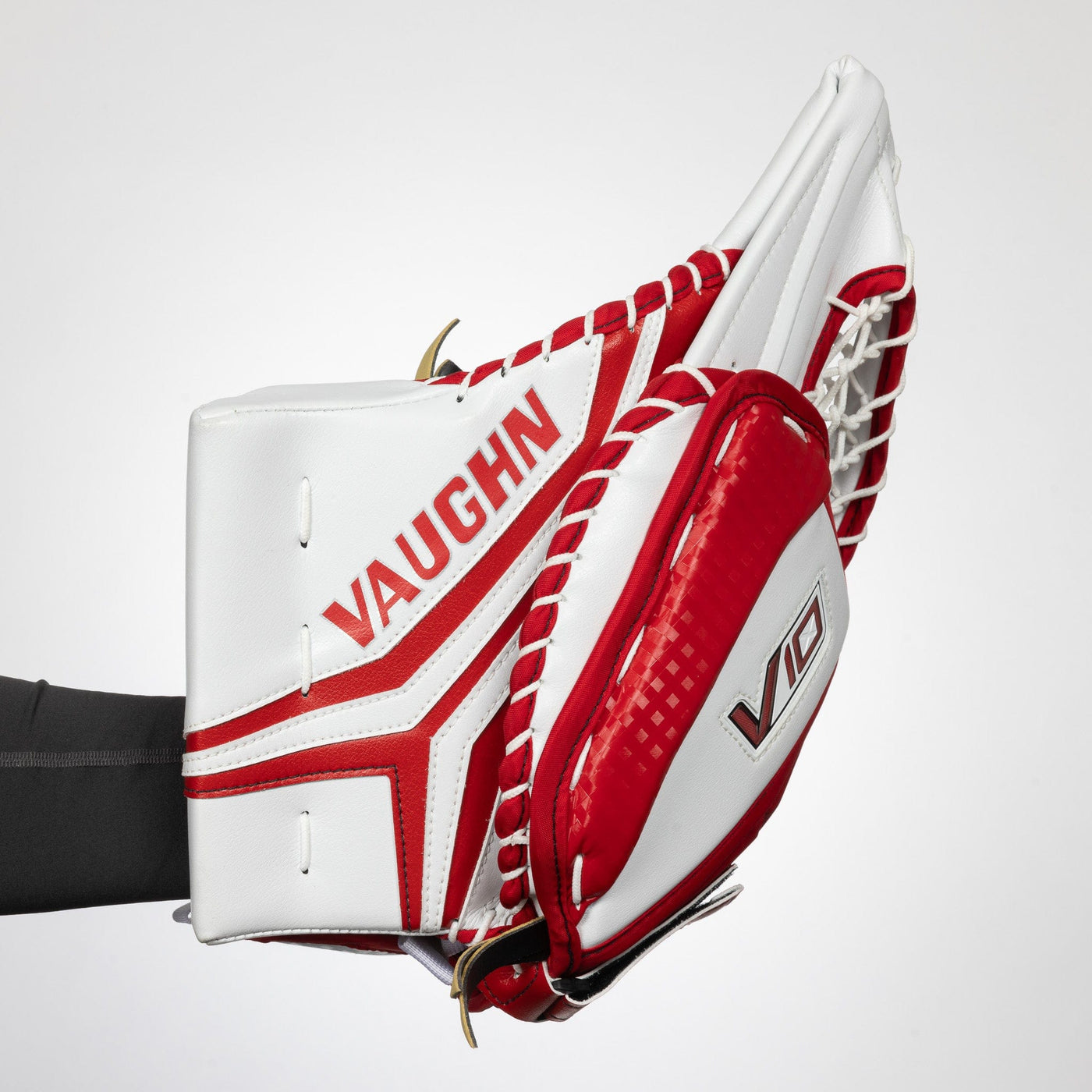 Vaughn Velocity V10 Pro Carbon Senior Goalie Catcher - TheHockeyShop.com