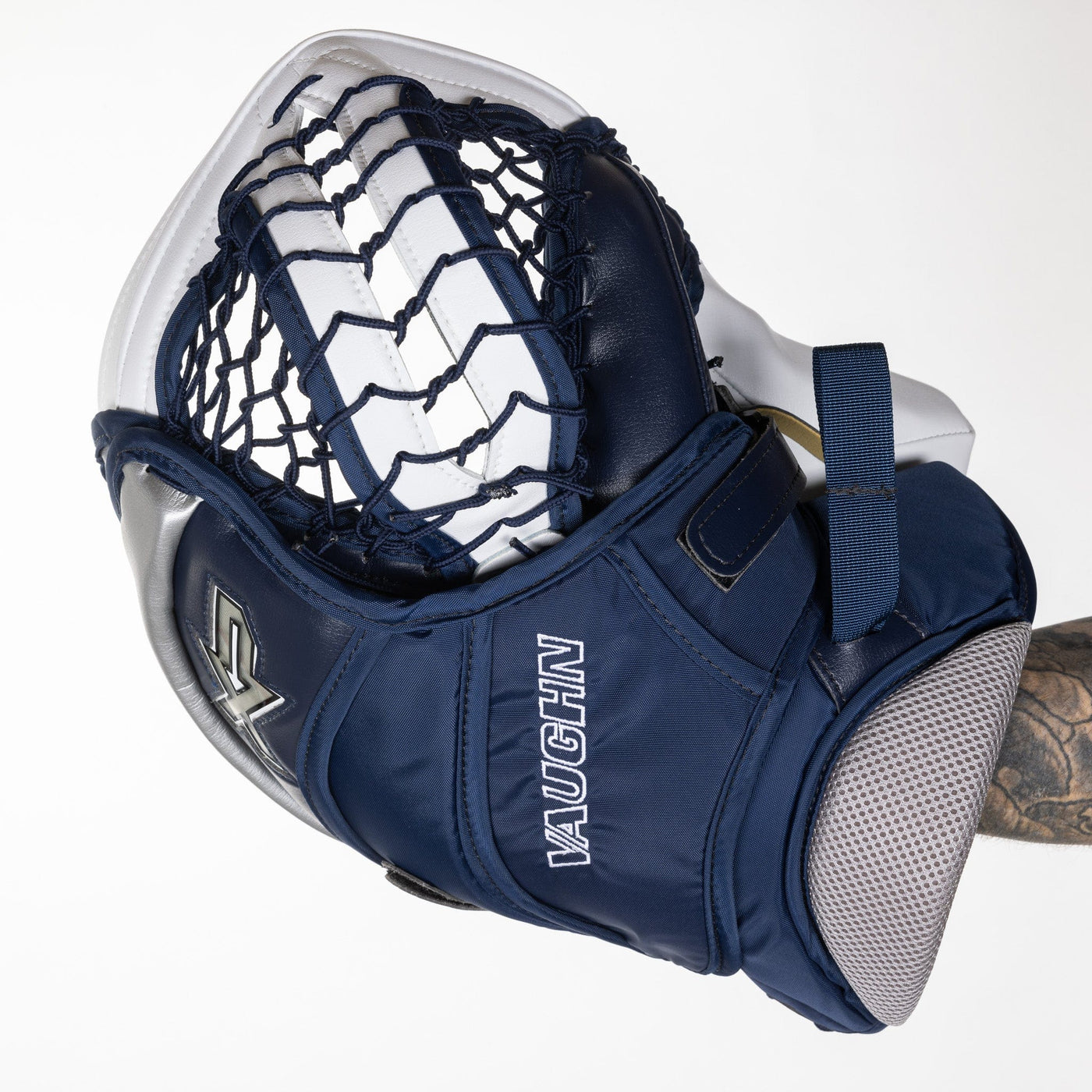 Vaughn Velocity V10 XP Pro Carbon Senior Goalie Catcher - Pulse Graphic - TheHockeyShop.com