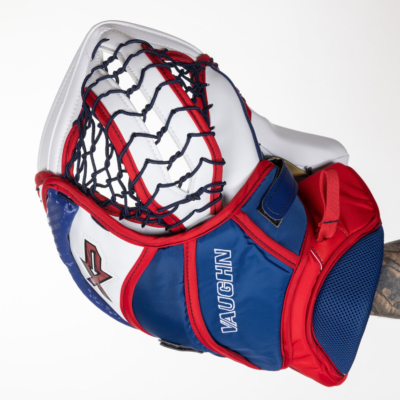 Vaughn Velocity V10 XP Pro Carbon Senior Goalie Catcher - Swirl Graphic - TheHockeyShop.com