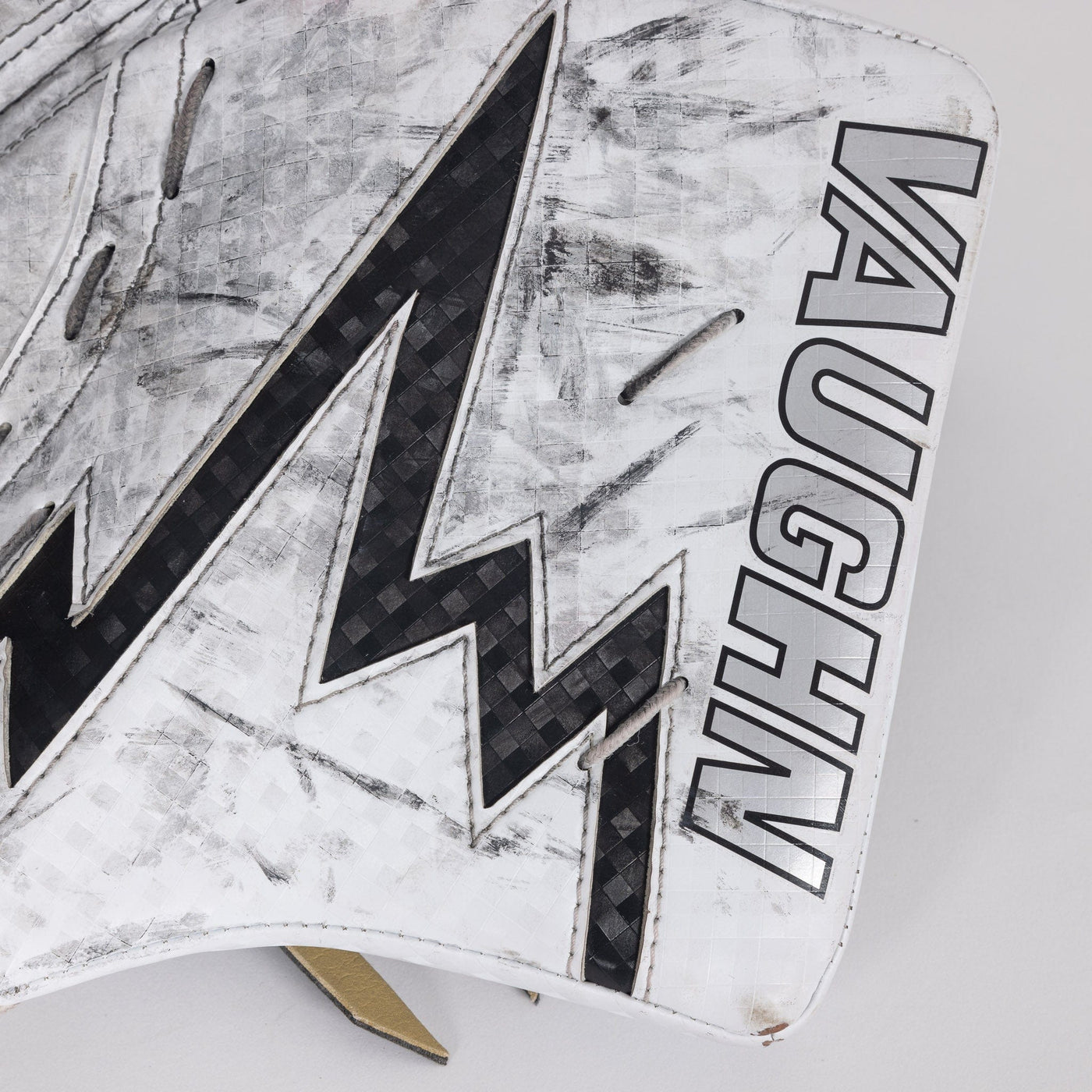Vaughn Velocity V9 XP Pro Carbon Senior Goalie Catcher - Pro Stock Iceberg Graphic - TheHockeyShop.com