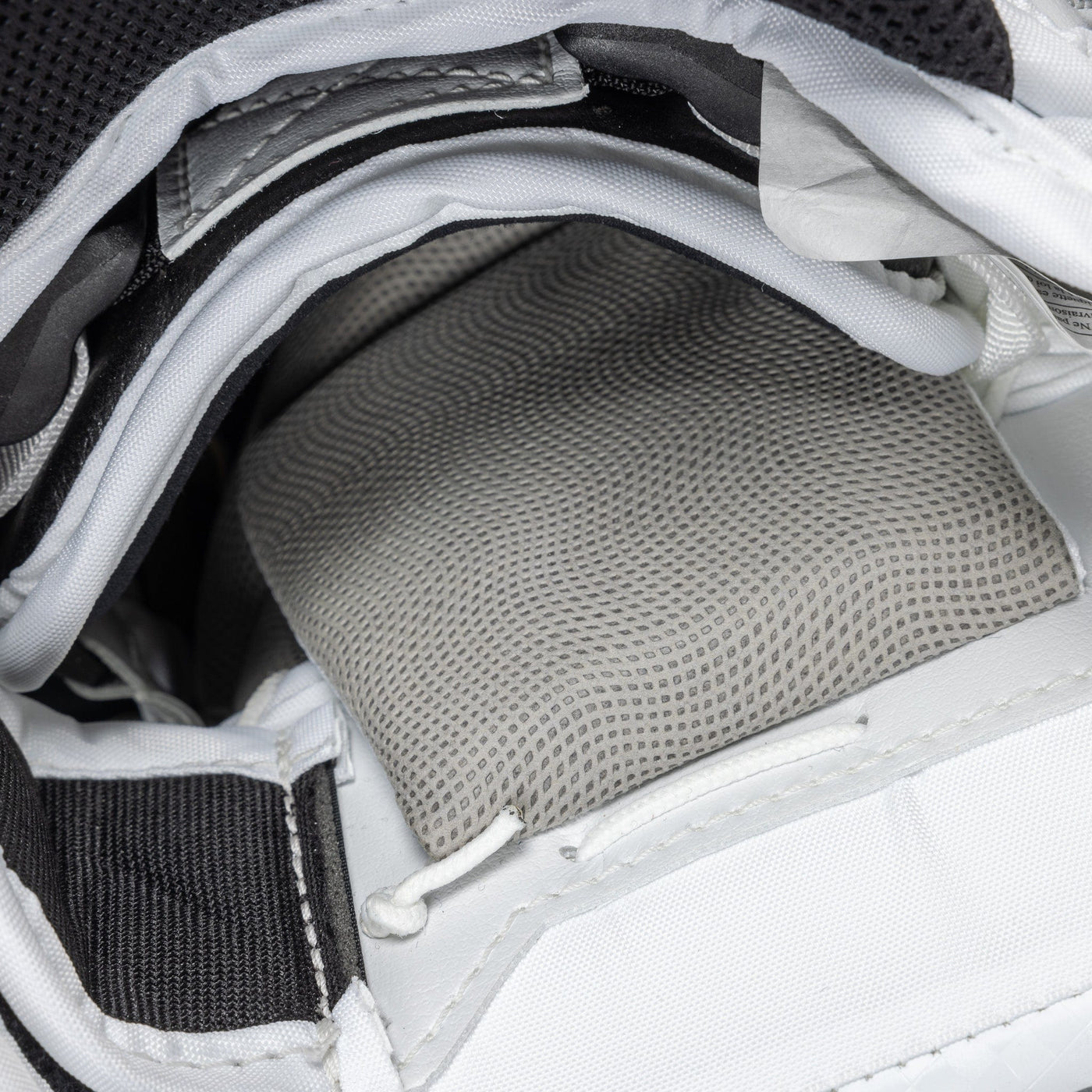 Vaughn Catchers Vaughn Velocity VX1 Pro Carbon Senior Goalie Catcher - TheHockeyShop