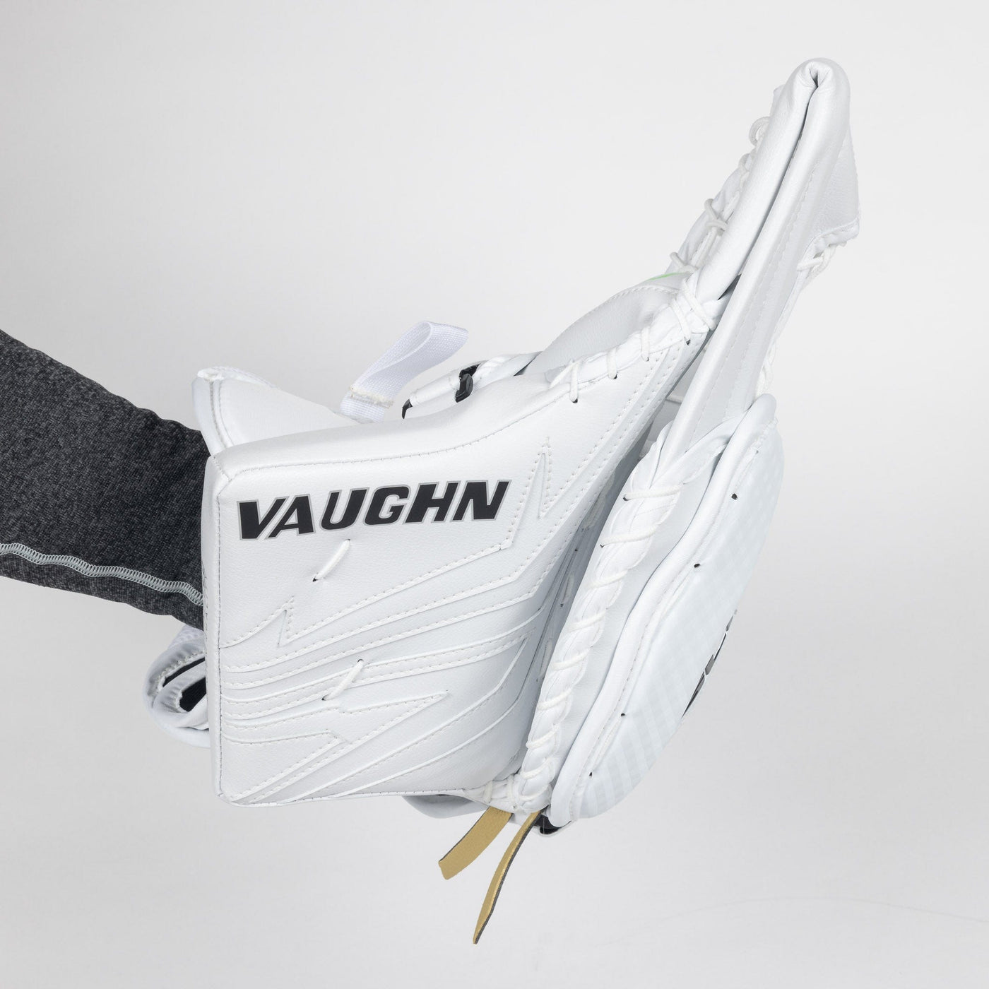 Vaughn Ventus SLR4 Pro Carbon Senior Goalie Catcher - 60 Degree - TheHockeyShop.com