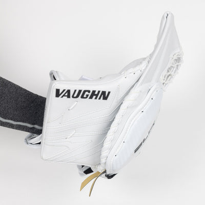 Vaughn Ventus SLR4 Pro Carbon Senior Goalie Catcher - 70 Degree - TheHockeyShop.com