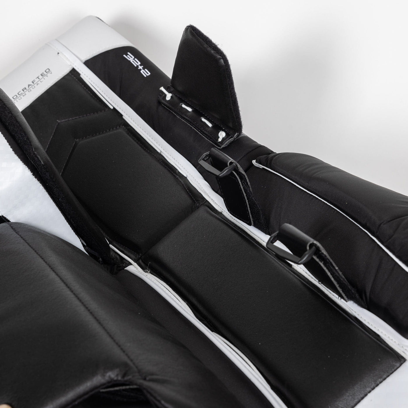 Vaughn Velocity VX1 Pro Carbon Senior Goalie Leg Pads - TheHockeyShop.com