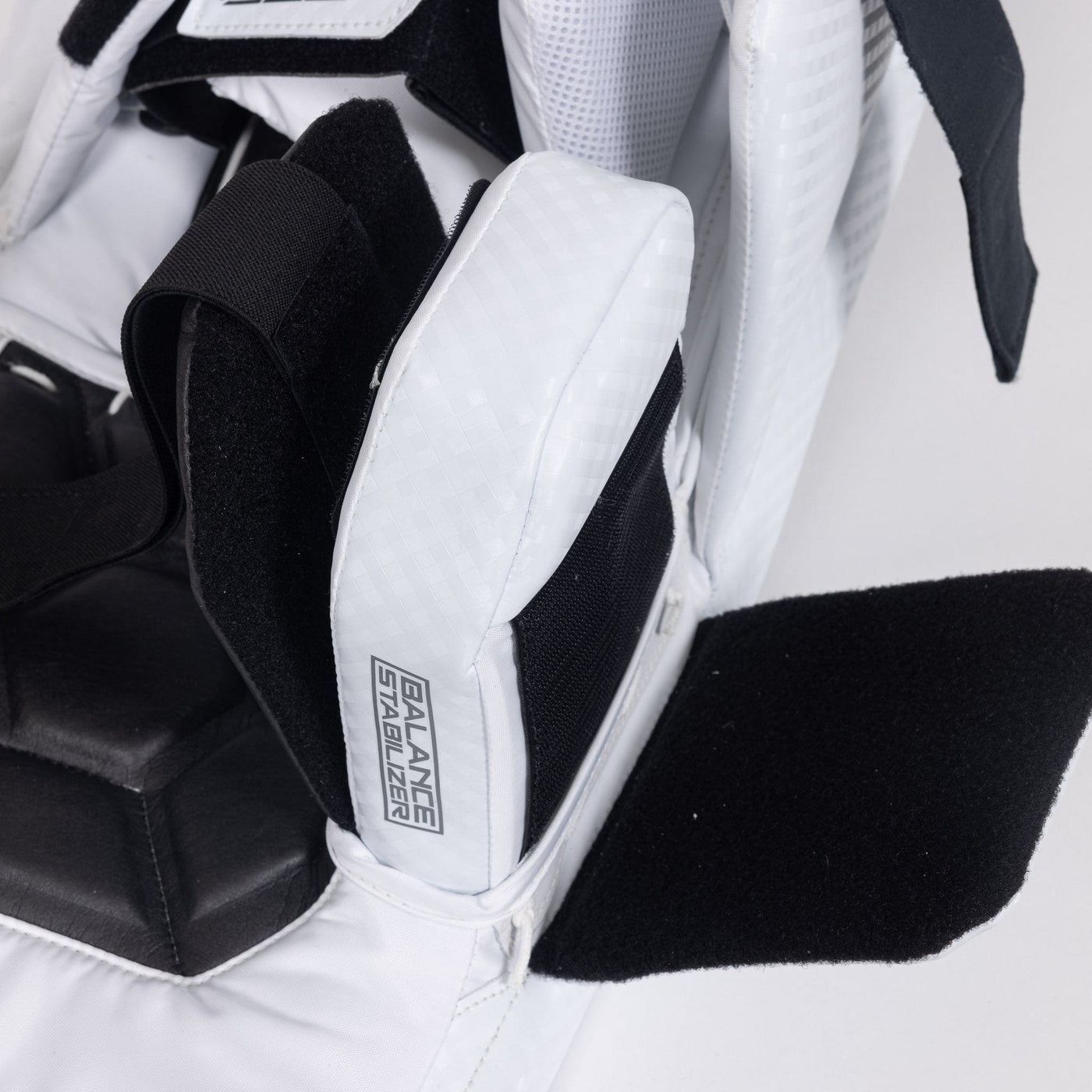 Vaughn Ventus SLR4 Pro Carbon Senior Goalie Leg Pads - TheHockeyShop.com