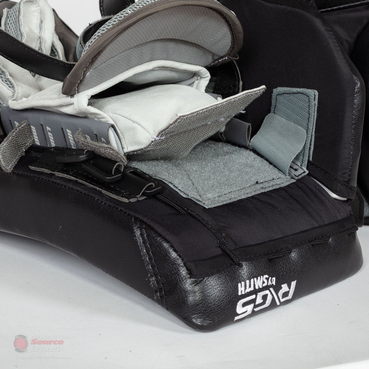 Warrior Ritual G5 Pro Senior Goalie Blocker