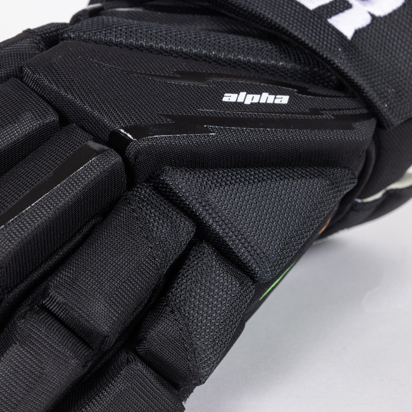 Warrior Gloves Warrior Alpha Deluxe LT Senior Hockey Gloves - TheHockeyShop