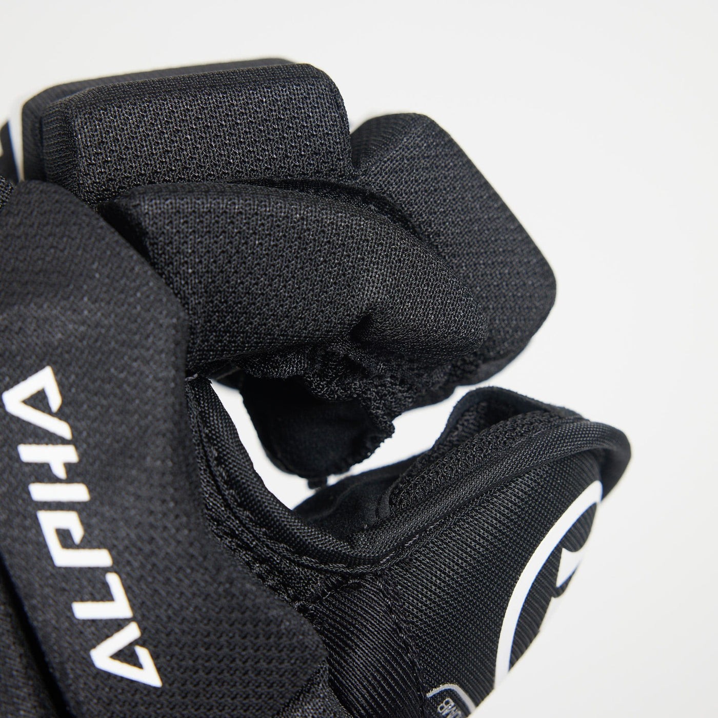 Warrior Gloves Warrior Alpha Evo Junior Hockey Glove - (2023) - TheHockeyShop