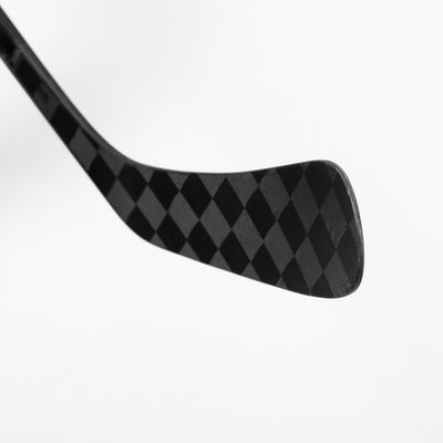 Warrior Covert QR6 Pro Youth Hockey Stick - TheHockeyShop.com