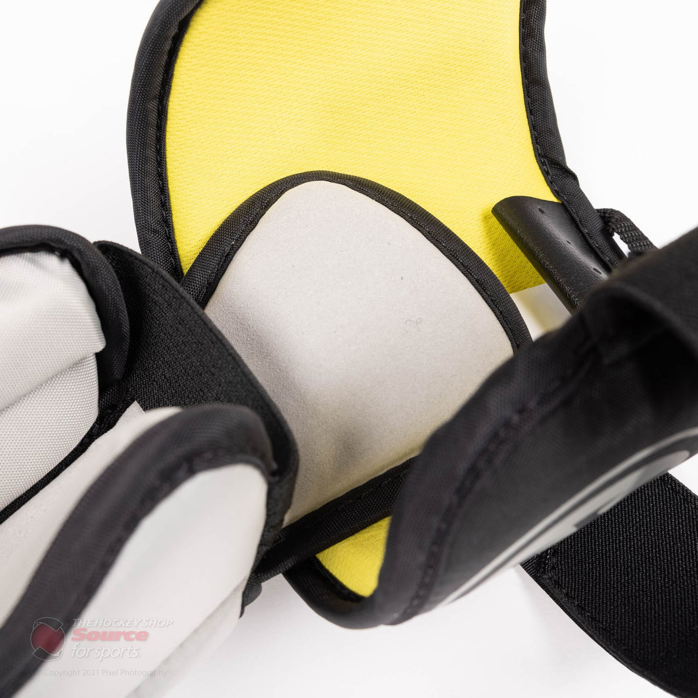 Warrior Knee Pads Warrior Ritual X3 E Junior Goalie Knee Pads JR - TheHockeyShop