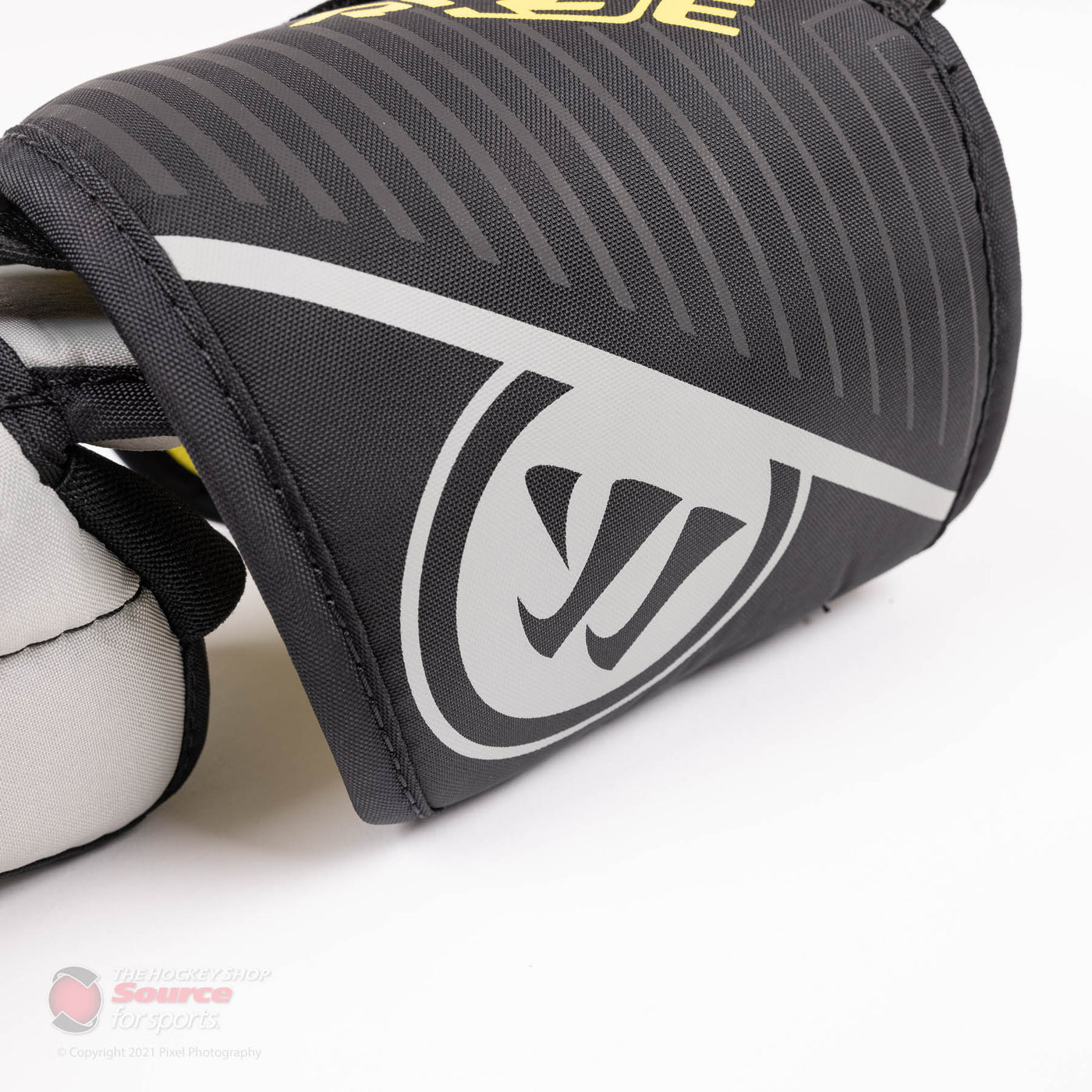 Warrior Knee Pads Warrior Ritual X3 E Junior Goalie Knee Pads JR - TheHockeyShop
