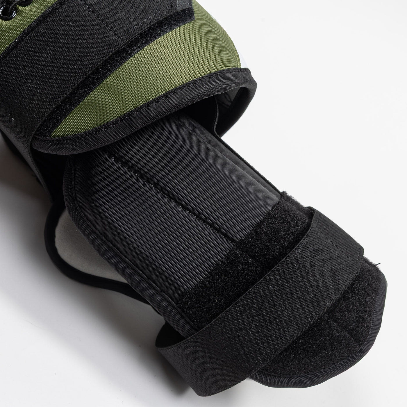 Warrior Ritual X5 Pro Senior Goalie Knee Pads - TheHockeyShop.com