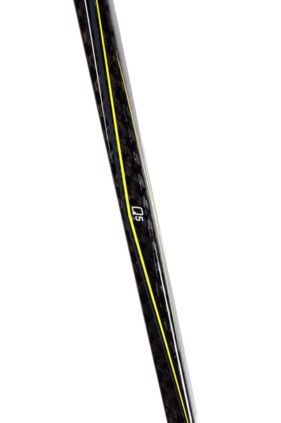 Winnwell Q5 Grip Senior Hockey Shaft - Standard Hosel