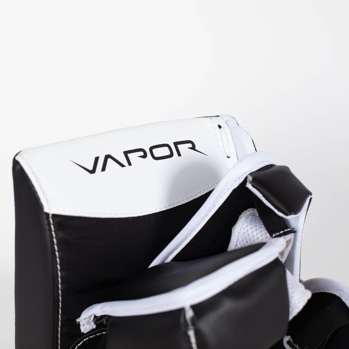 Bauer Vapor X2.7 Senior Goalie Blocker