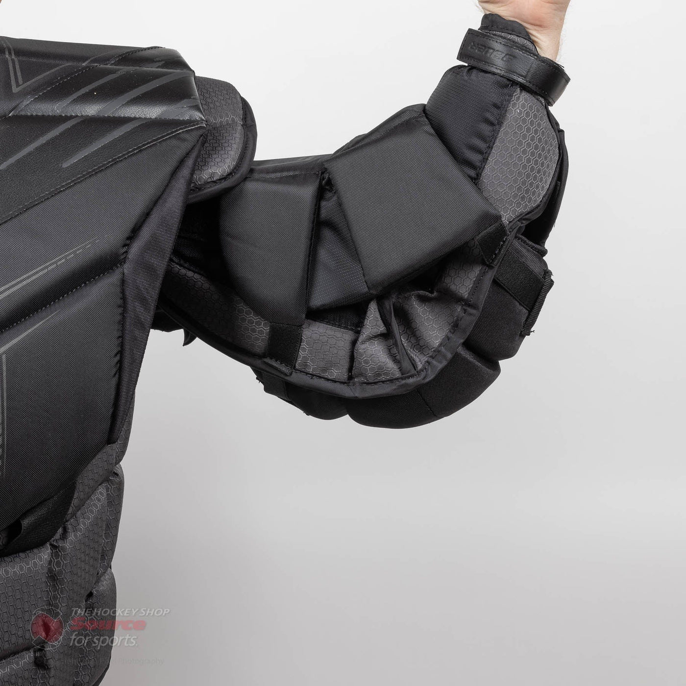 Bauer Vapor HyperLite Senior Chest & Arm Protector - Black