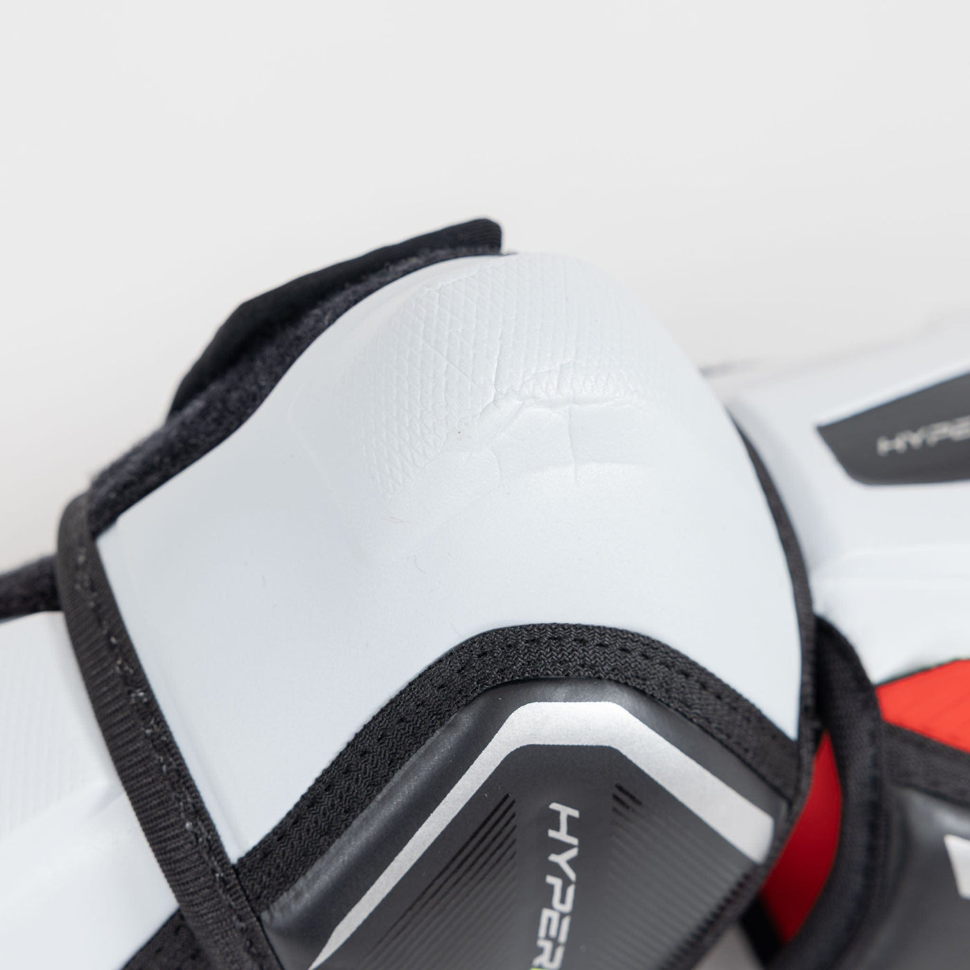 Bauer Vapor Hyperlite Senior Hockey Elbow Pads - The Hockey Shop Source For Sports