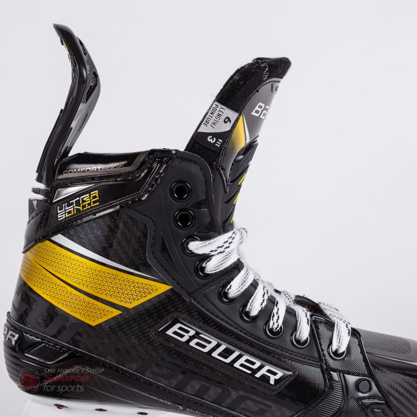 Bauer Supreme UltraSonic Intermediate Hockey Skates