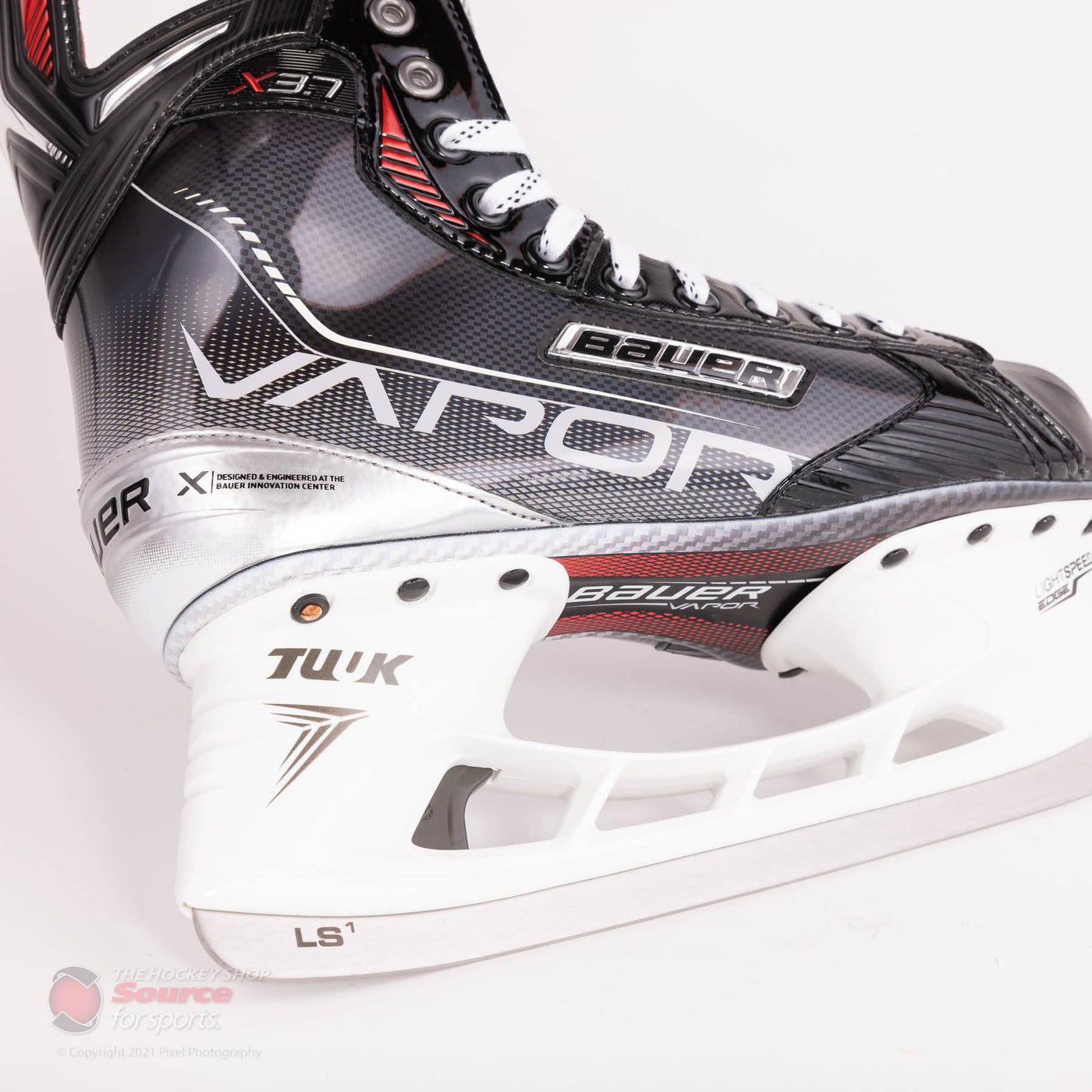 Bauer Vapor X3.7 Intermediate Hockey Skates