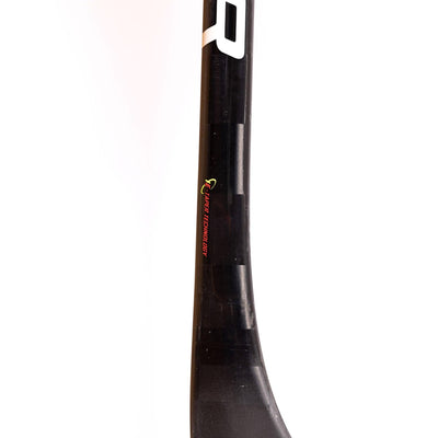 Bauer Vapor HyperLite Intermediate Hockey Stick