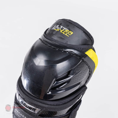 Bauer Supreme UltraSonic Junior Hockey Shin Guards