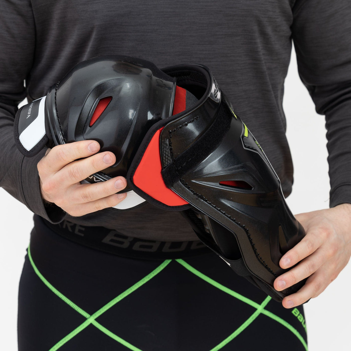 Bauer Vapor Hyperlite Senior Hockey Shin Guards - The Hockey Shop Source For Sports