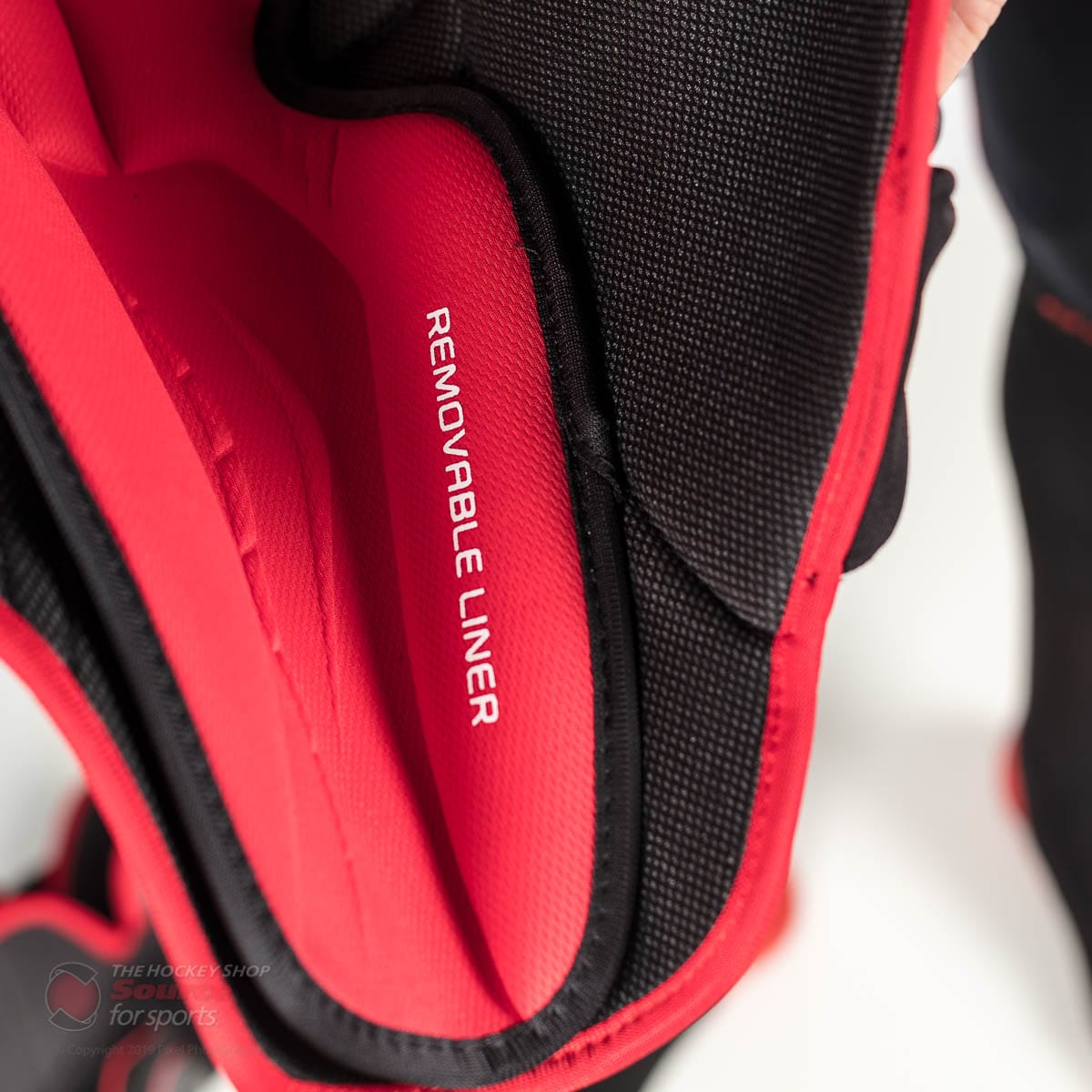 Bauer Vapor X Velocity Lite Senior Hockey Shin Guards