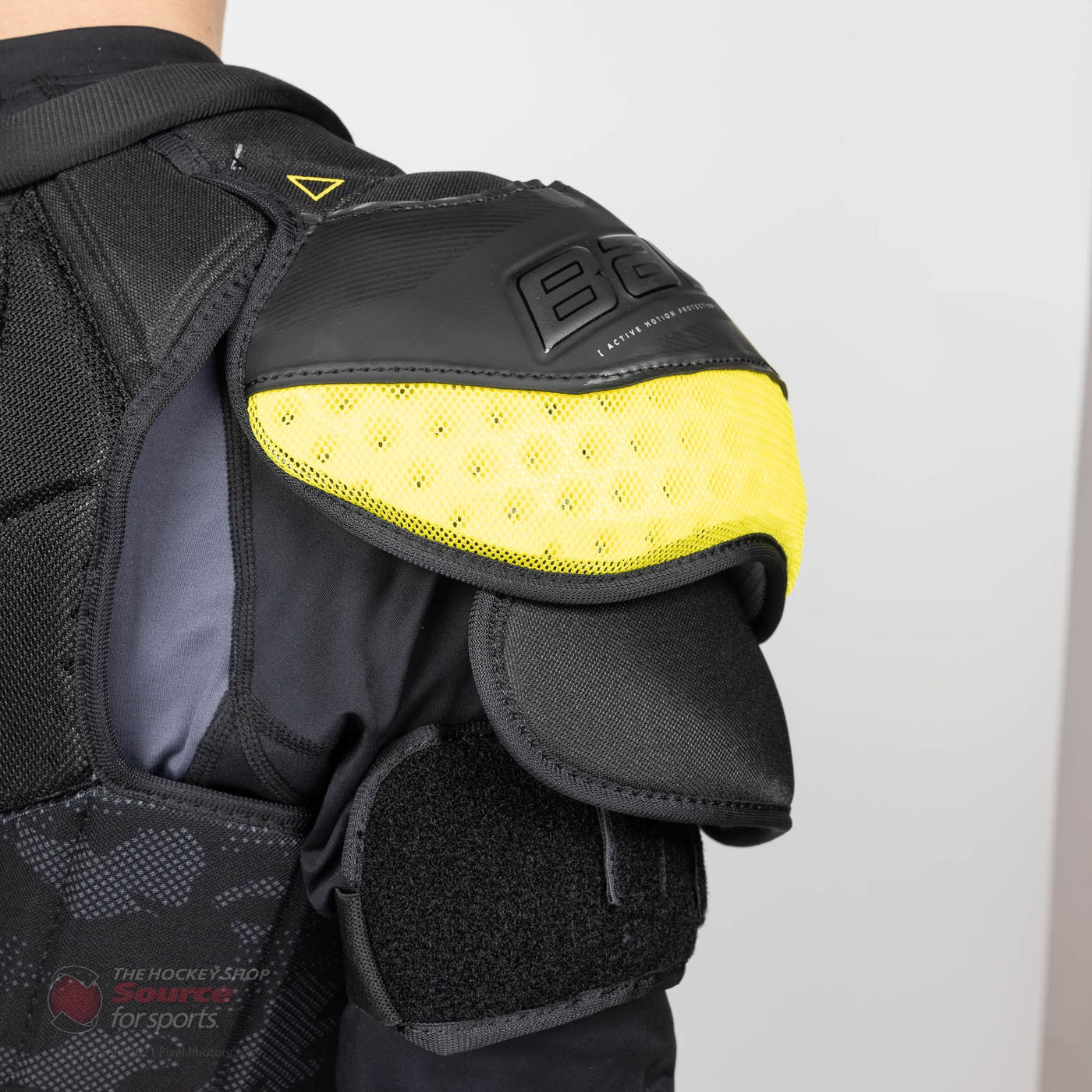 Bauer Supreme Matrix Senior Hockey Shoulder Pads