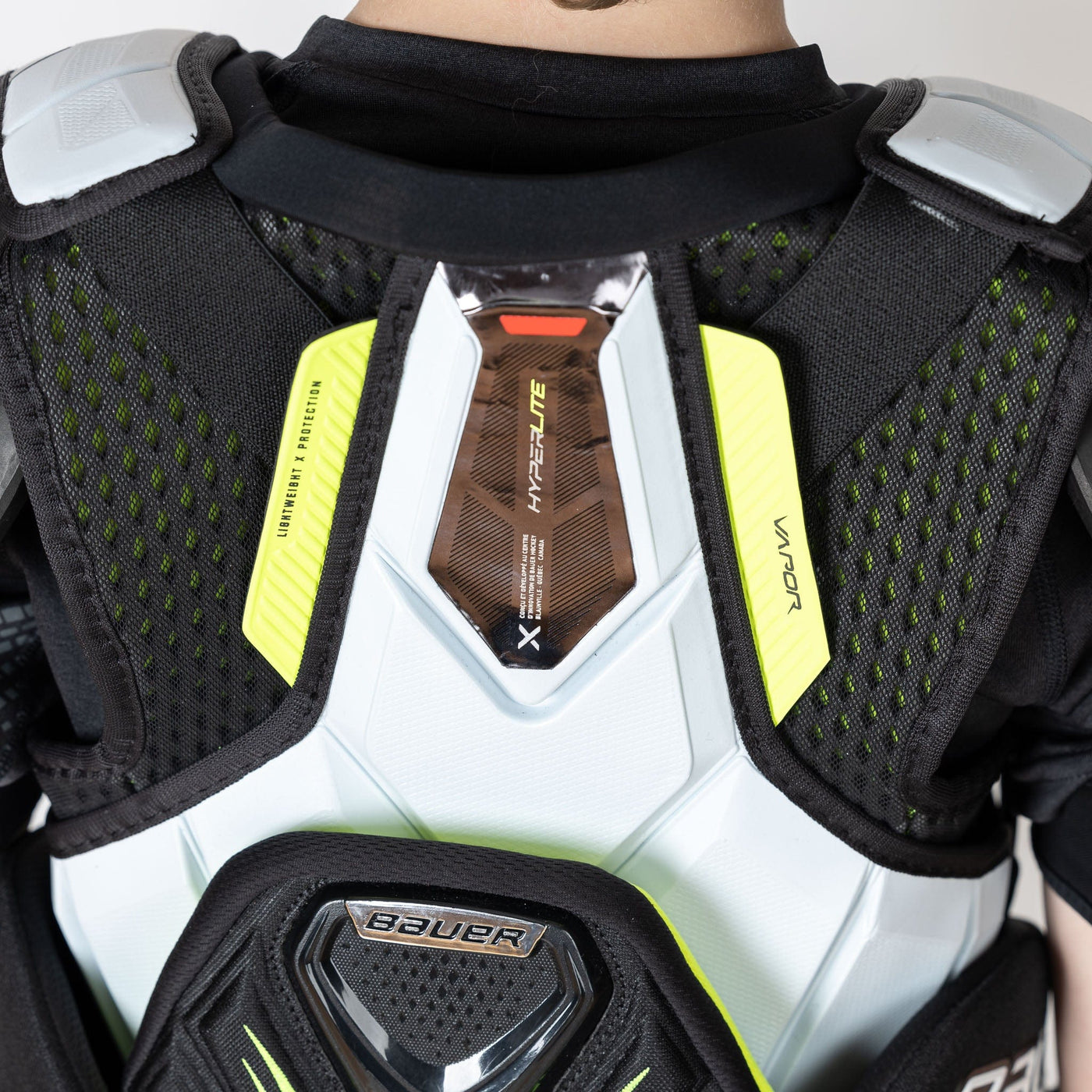 Bauer Vapor Hyperlite Junior Hockey Shoulder Pads - The Hockey Shop Source For Sports