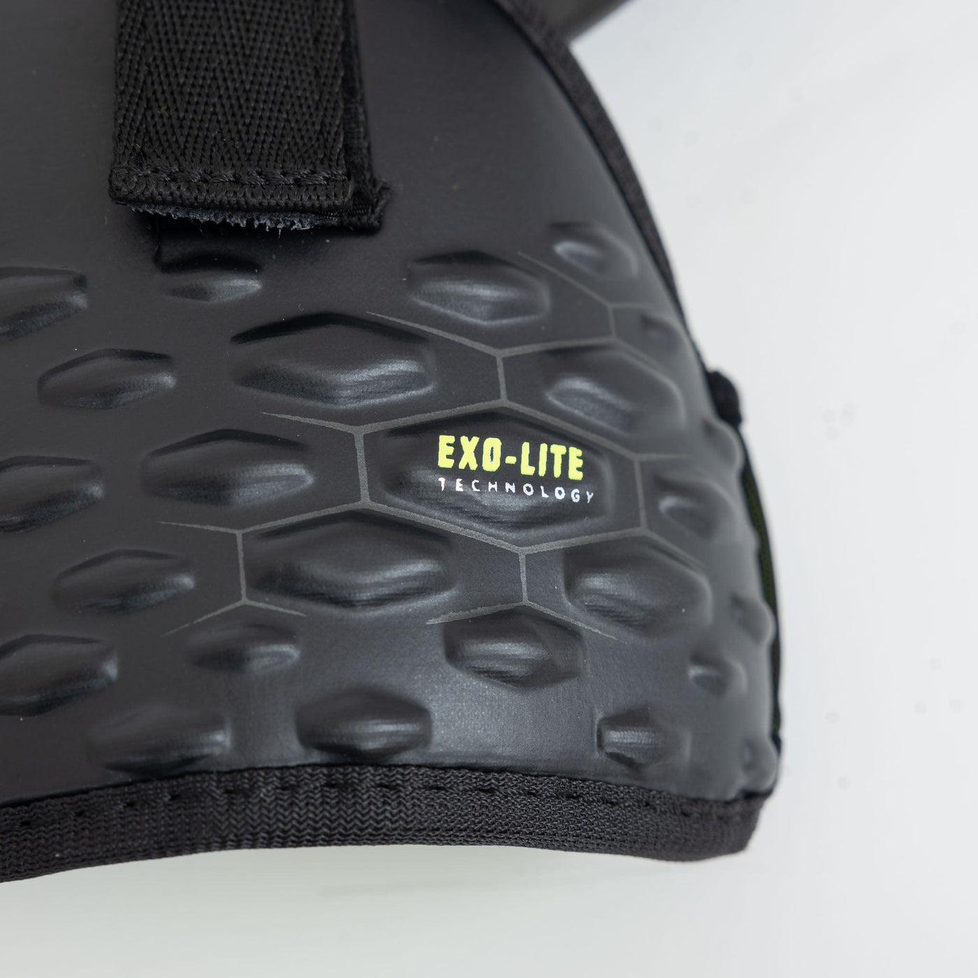 Bauer Vapor Hyperlite Junior Hockey Shoulder Pads - The Hockey Shop Source For Sports