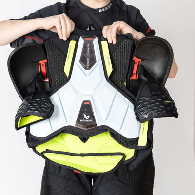 Bauer Vapor Hyperlite Junior Hockey Shoulder Pads - The Hockey Shop Source For Sports