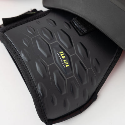 Bauer Vapor Hyperlite Senior Hockey Shoulder Pads - The Hockey Shop Source For Sports