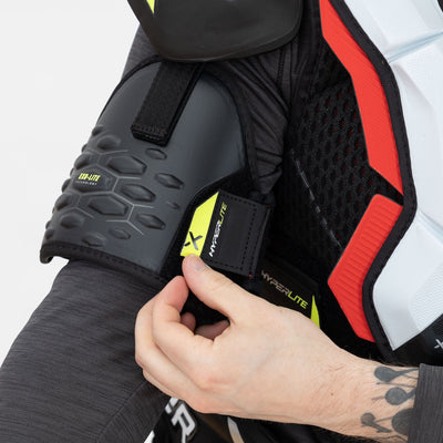 Bauer Vapor Hyperlite Senior Hockey Shoulder Pads - The Hockey Shop Source For Sports