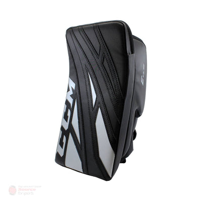 CCM Extreme Flex E4.5 Junior Goalie Blocker