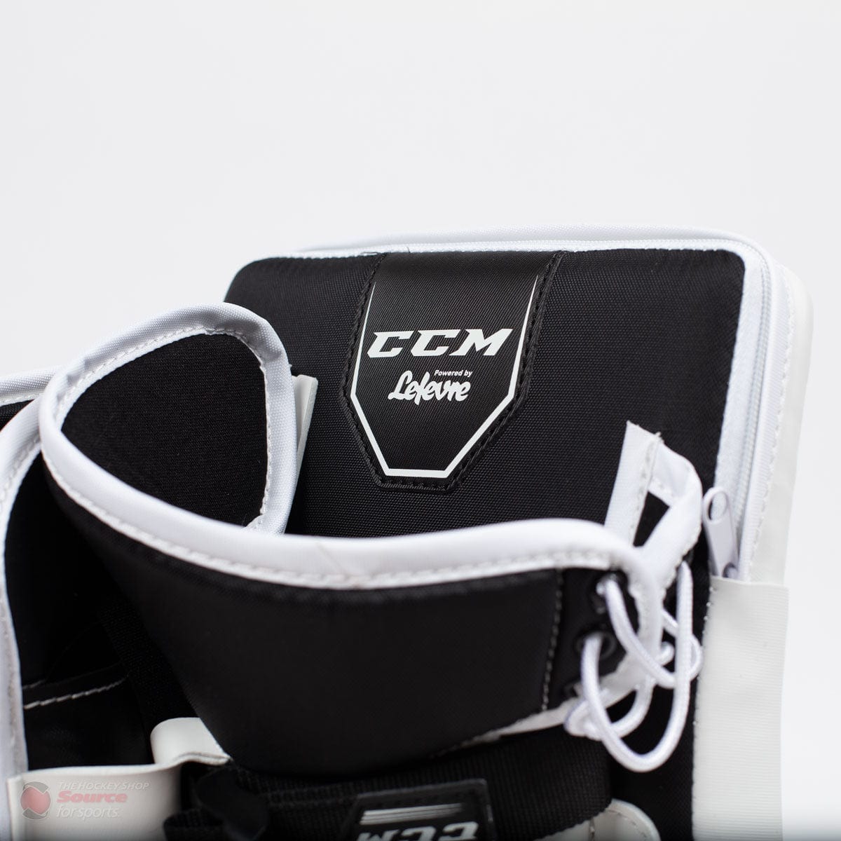 CCM Extreme Flex E4.5 Senior Goalie Blocker - Source Exclusive