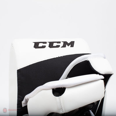 CCM Extreme Flex E4.9 Intermediate Goalie Blocker - Source Exclusive