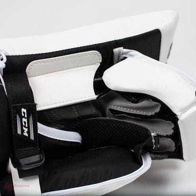 CCM Extreme Flex E4.9 Intermediate Goalie Blocker - Source Exclusive