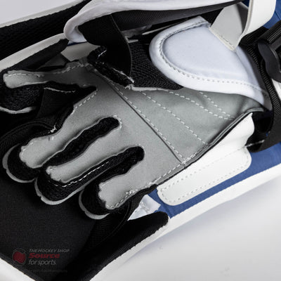 CCM Extreme Flex E5.5 Junior Goalie Blocker
