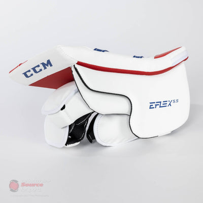 CCM Blockers CCM Extreme Flex E5.5 Senior Goalie Blocker - TheHockeyShop